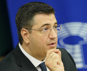 The new European Commissioner for Sustainable Transport and Tourism will be the Greek Apostolos Tzitzikostas 