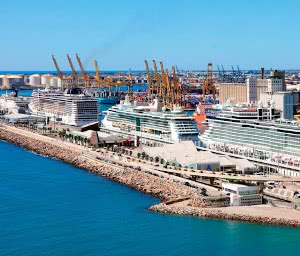 In the port of Barcelona the number of cruise terminals will be reduced from seven to five