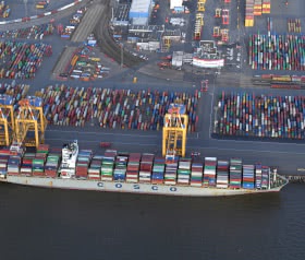 In the second quarter of 2025, freight throughput at the port of Bremen/Bremerhaven increased by +6.0%