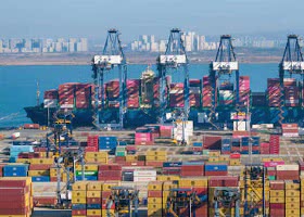 Lo scorso mese il traffico delle merci nei porti marittimi cinesi &egrave; cresciuto del +5,8%