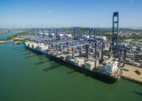 In 2025, ships transiting the Panama Canal increased by +14.1%