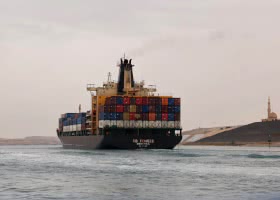 Sharp increase in tanker transits through the Suez Canal in February