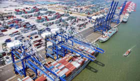 Chinese ports, the race is slowing down